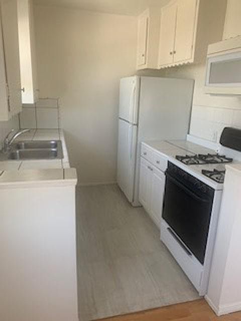 2nd image of 3819 Sawtelle Blvd APT C