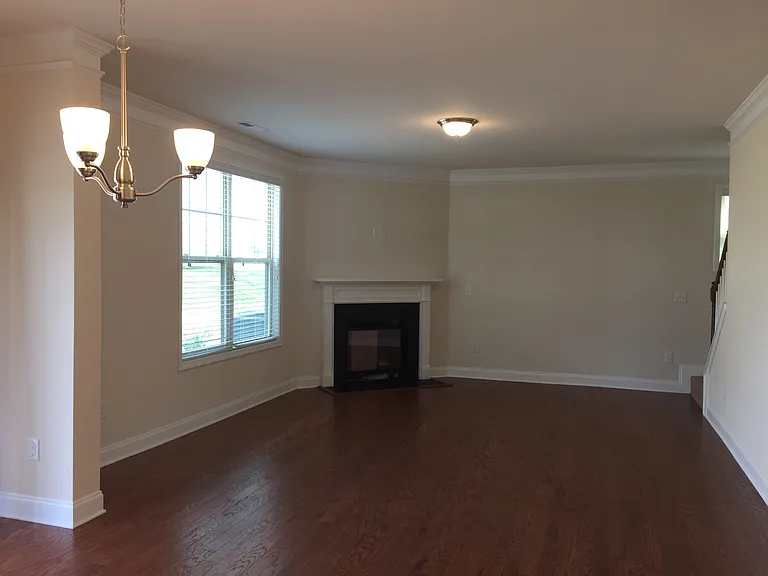 7337 Birchshire Dr — Photo 6