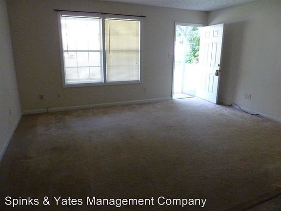 4th image of 105 Blue Creek Ct