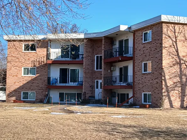 1160 Dellwood St S APT 302, Cambridge, MN 55008