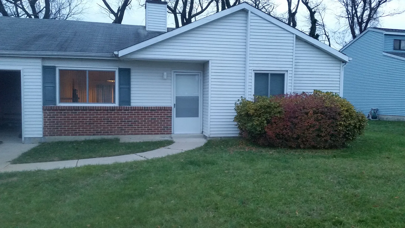 1417 Holly St NW photo 1