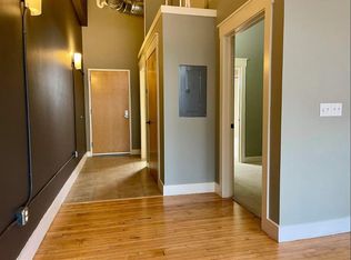 600 Broadway Ave NW APT 213, Grand Rapids, MI 49504