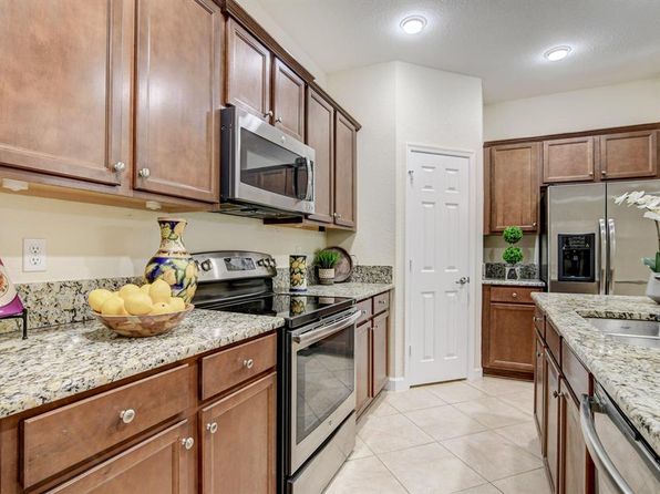 10366 Wellington Parc Dr