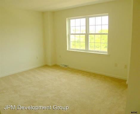 2nd image of 500 Kentwell Dr