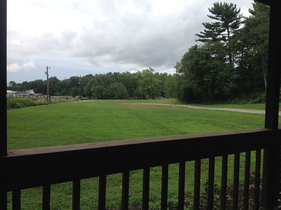 1st image of 747 E State Road 250