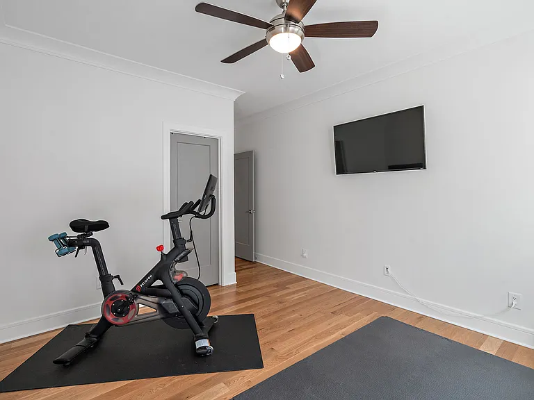 514 Hobbs Creek Dr — Photo 14