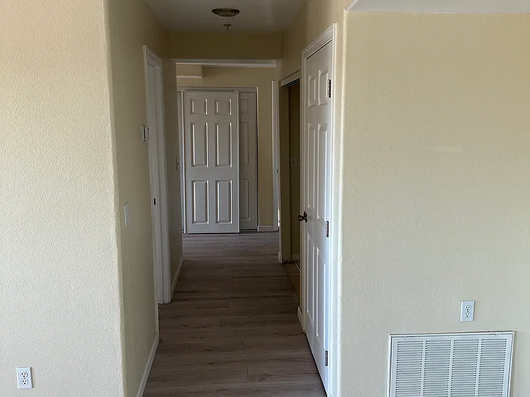 535 Marina Bay Pkwy #C — Photo 11