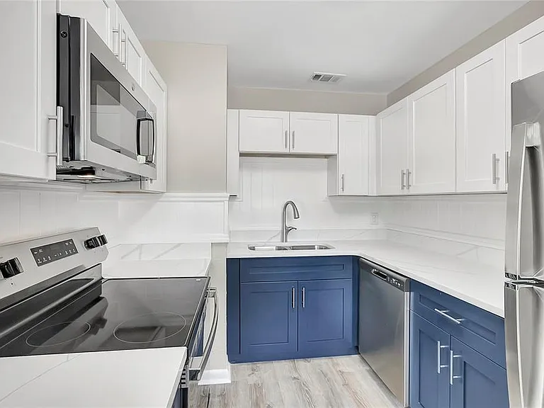 7015 Filbert Ln — Photo 7