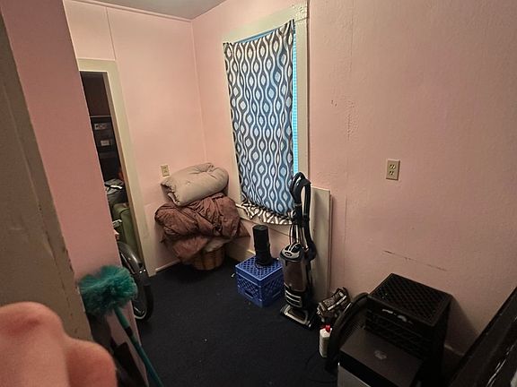 5th image of 1002 10th St E #1/2