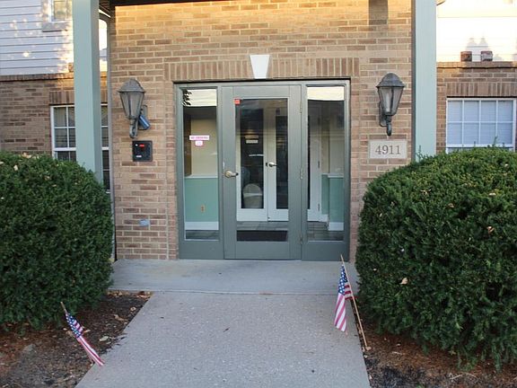2nd image of 4911 N Arbor Woods Ct APT 307