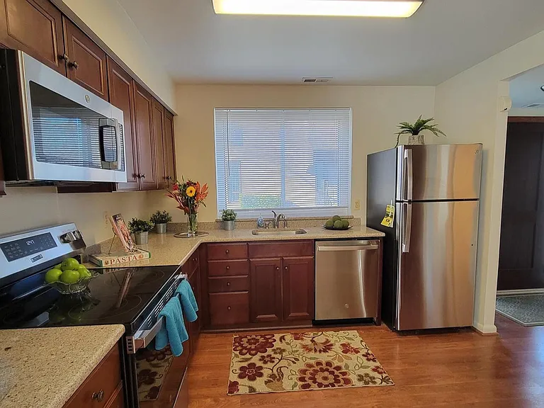 8417 Canning Ter — Photo 5