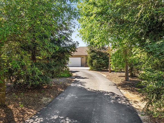 3rd image of 1255 Root Rd