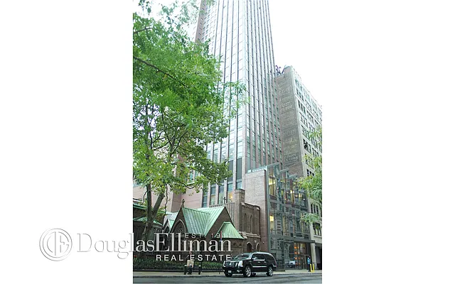 Rented by Douglas Elliman | media 27