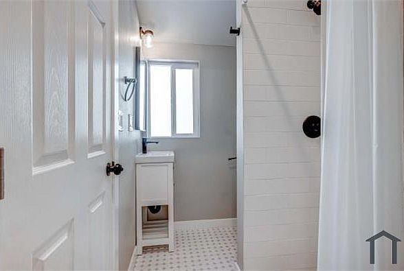1st image of 1435 W 2nd St #1435