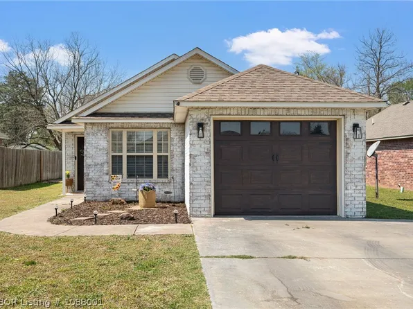 911 S Locust St, Sallisaw, OK 74955