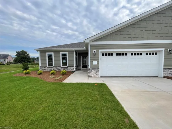 131 Mountain Maple Dr, King, NC 27021