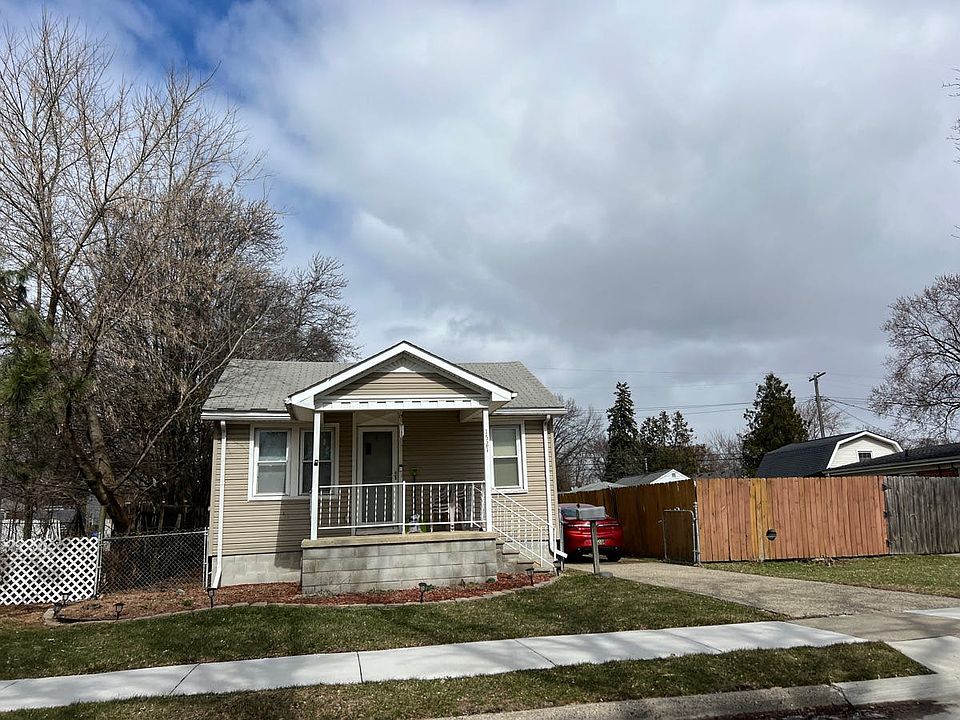 1st image of 1512 E Jarvis Ave