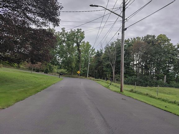 4th image of 50 S Hunter Ave