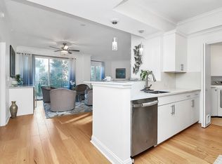 300 W 5th St APT 431, Charlotte, NC 28202