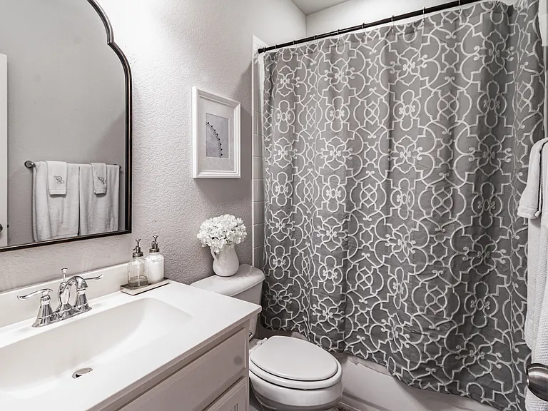 600 Wilshire Ln — Photo 26