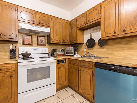 3rd image of 600 Toronto Ave APT 28