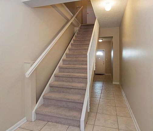 4th image of 1339 W 54th St #7
