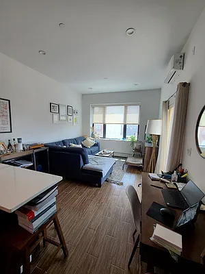 Rented by Bouklis Group | media 10