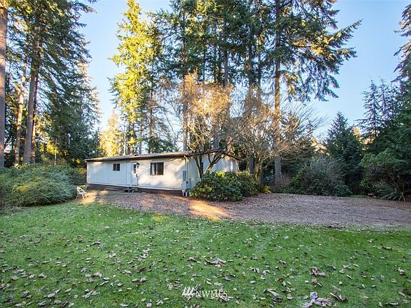 2nd image of 10250 NE Sunrise Place