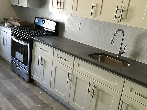 4th image of 6435 Central Ave #2