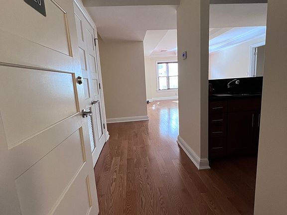 5th image of 225 Stanley Ave Unit 120