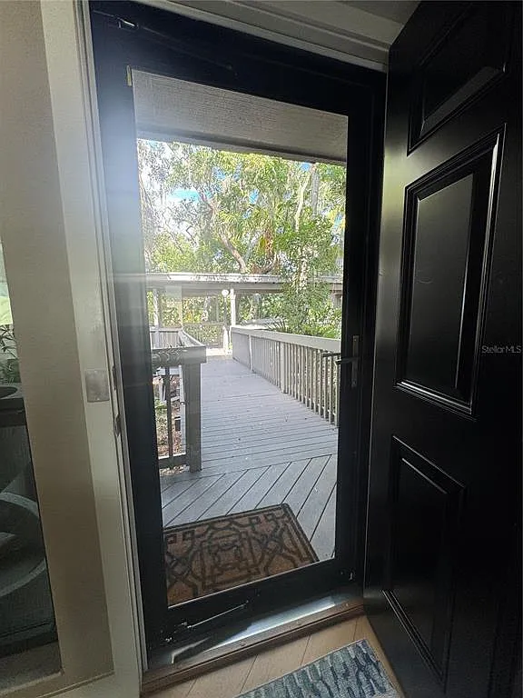 3 bed, 2.5 bath, 2260 sqft, $6,700 — Photo 4