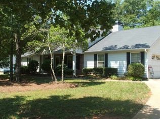 331 River Point Dr, McDonough, GA