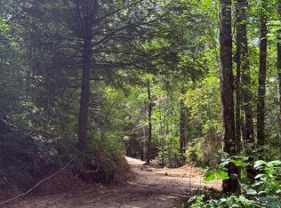 1055 Big Four Rd, La Follette, TN 37766