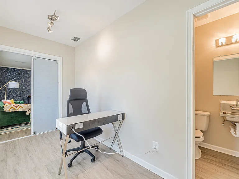 2390 Brackett Rd SW — Photo 15