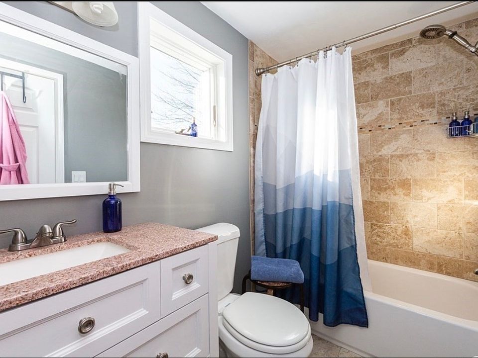 1st image of 196 Spring St