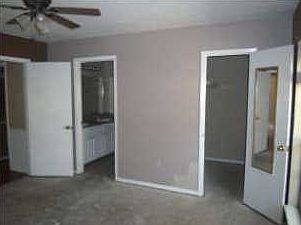 4th image of 4833 Cottonwood Ln