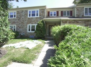 1703 Smedley Ct, Maple Glen, PA 19002