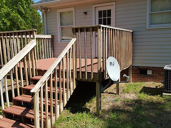 Back yard deck for bbq