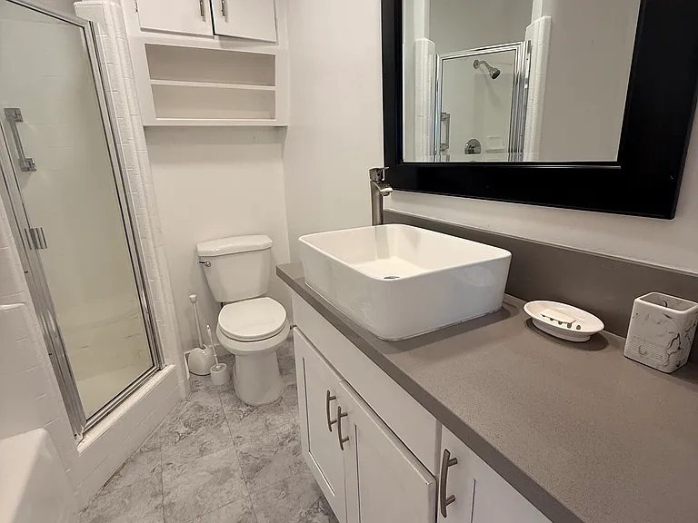 415 N Oakhurst Dr #106 — Photo 10