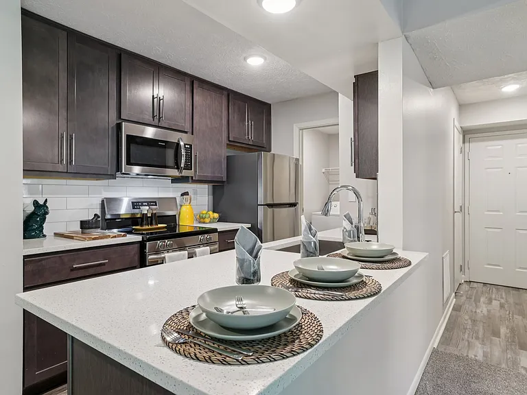 Fox Chase South — Photo 23