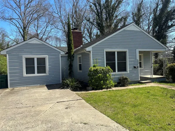 608 Washington St, Cramerton, NC 28032