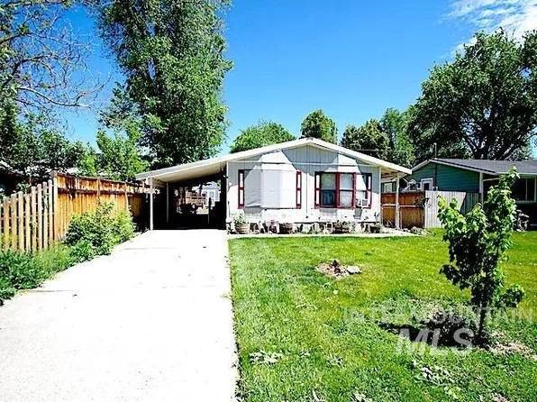 1386 W 3rd St, Weiser, ID 83672