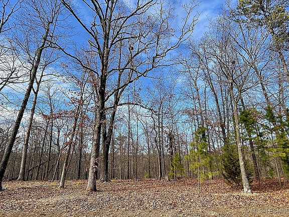 2nd image of 2145 Deer Lake Rd