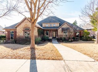 221 Williamsburg Ln, Ovilla, TX 75154