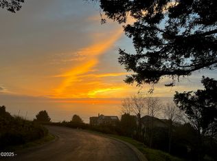 5500 Tyee Loop, Neskowin, OR 97149