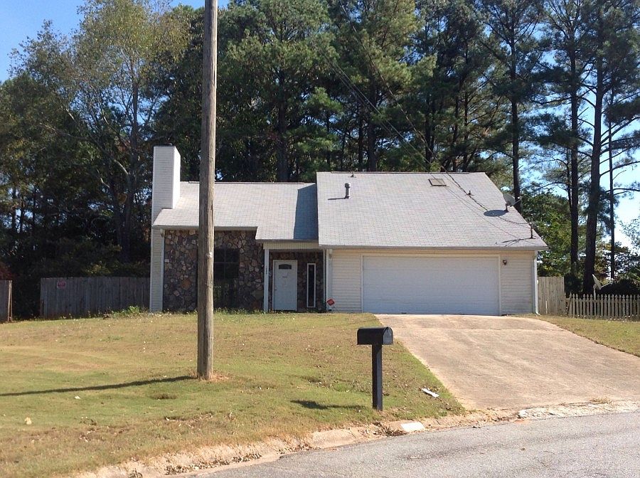 2nd image of 1598 Brandon Sq