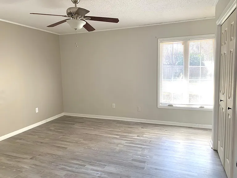 111 Key Bend Dr — Photo 6