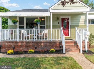 232 Carvel Rd, Pasadena, MD 21122