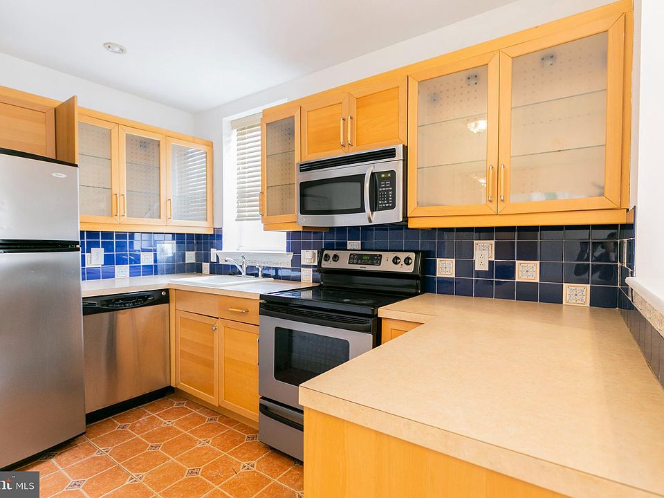 1st image of 3001 W Girard Ave #4
