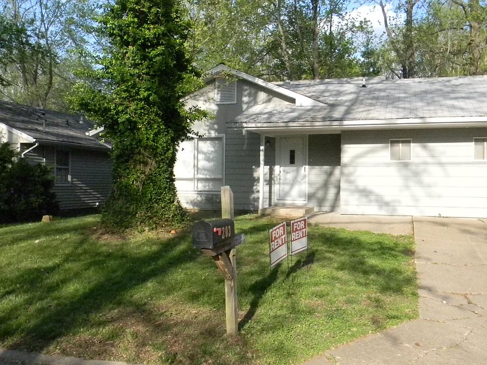 1st image of 203 S Travelstead Ln